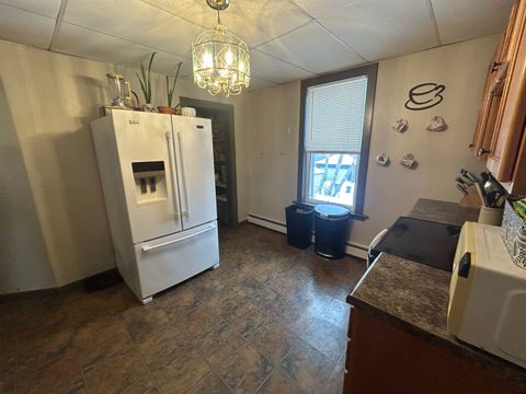 Tiny photo for 616 E 6th St, Duluth, MN 55805 (MLS # 6123248)