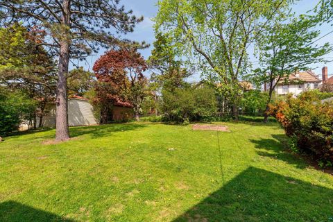 Tiny photo for 2415 E 2nd St, Duluth, MN 55812 (MLS # 6123885)