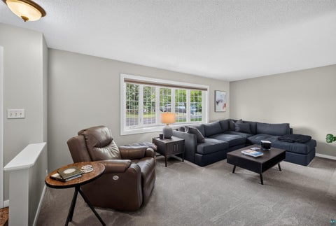 Tiny photo for 312 W Rainbow St, Duluth, MN 55811 (MLS # 6126861)