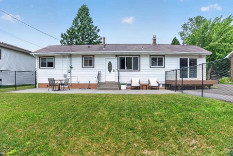 Tiny photo for 312 W Rainbow St, Duluth, MN 55811 (MLS # 6126861)