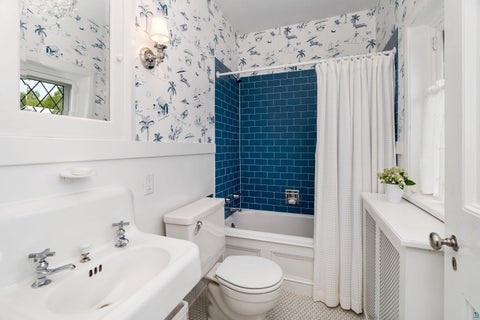 Tiny photo for 3431 E 1st St, Duluth, MN 55804 (MLS # 6126133)