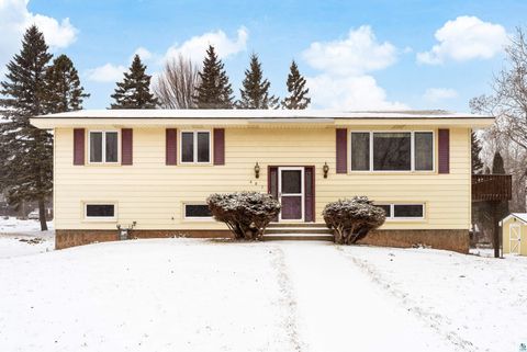 Photo of 601 Glenwood St, Duluth, MN 55803 (MLS # 6124384)