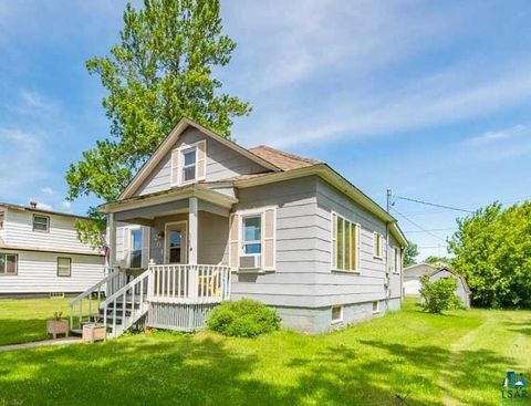 Photo of 204 W 1st Ave, Keewatin, MN 55753 (MLS # 6126107)
