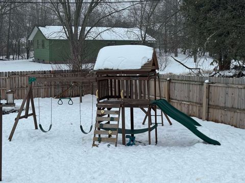 Tiny photo for 210 N Court Ave, Sandstone, MN 55072 (MLS # 6123314)