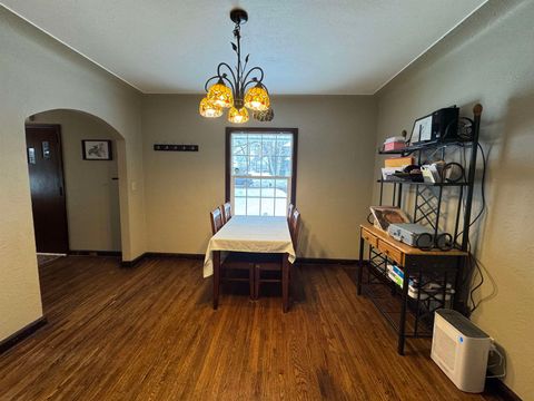 Tiny photo for 210 N Court Ave, Sandstone, MN 55072 (MLS # 6123314)