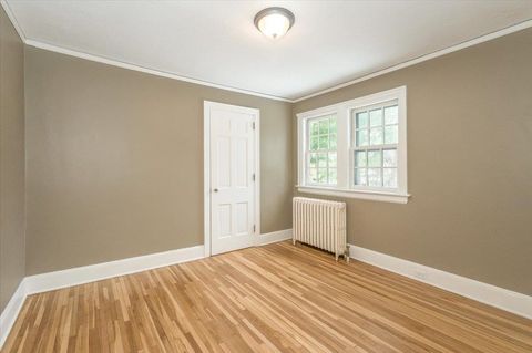 Tiny photo for 145 Waverly Pl, Duluth, MN 55803 (MLS # 6123164)