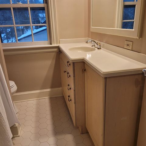 Tiny photo for 145 Waverly Pl, Duluth, MN 55803 (MLS # 6123164)