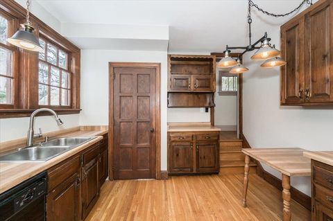 Tiny photo for 145 Waverly Pl, Duluth, MN 55803 (MLS # 6123164)