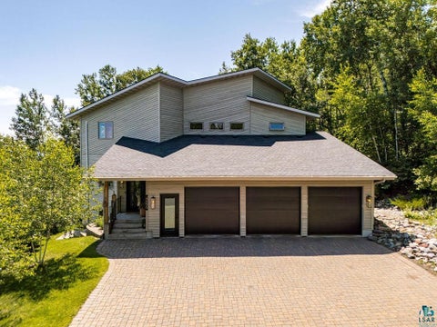Photo of 4856 Kingston St, Duluth, MN 55804 (MLS # 6126585)