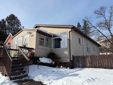 Photo of 709 E 13th St, Duluth, MN 55805 (MLS # 6123360)