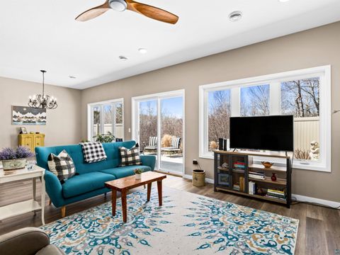 Tiny photo for 219 Coffee Creek Blvd, Duluth, MN 55811 (MLS # 6124908)