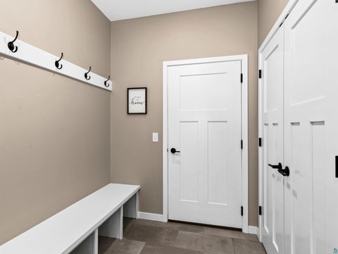 Tiny photo for 219 Coffee Creek Blvd, Duluth, MN 55811 (MLS # 6124908)