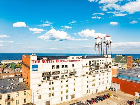 Photo of 325 Lake Ave S Ave #611, Duluth, MN 55802 (MLS # 6125648)
