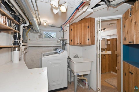 Tiny photo for 130 Laurie St, Duluth, MN 55803 (MLS # 6127676)