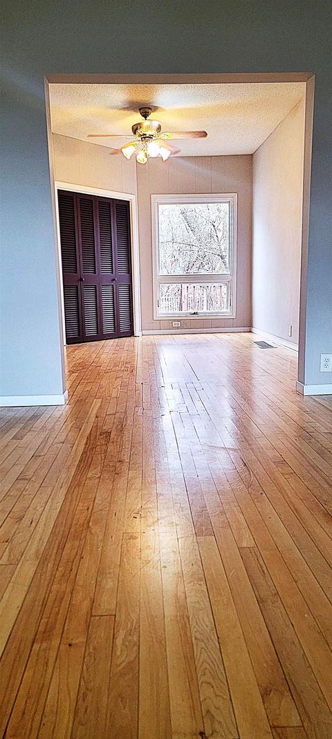 Tiny photo for 526 N 12 1/2 Ave E, Duluth, MN 55805 (MLS # 6122862)