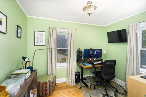 Tiny photo for 2001 E 9th St, Duluth, MN 55812 (MLS # 6125929)