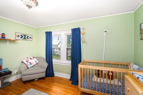 Tiny photo for 2001 E 9th St, Duluth, MN 55812 (MLS # 6125929)