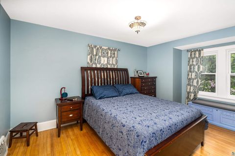 Tiny photo for 2001 E 9th St, Duluth, MN 55812 (MLS # 6125929)