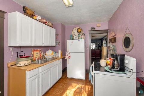 Tiny photo for 3914 Grand Ave, Duluth, MN 55807 (MLS # 6124070)