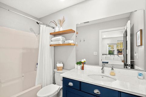 Tiny photo for 1515 Minnesota Ave, Duluth, MN 55802 (MLS # 6122648)