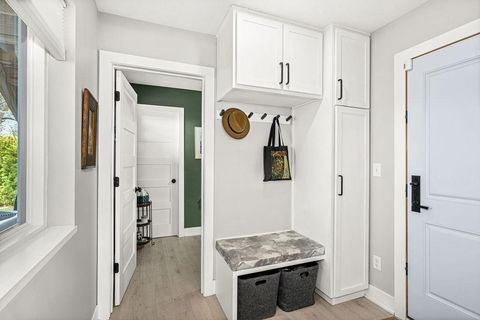 Tiny photo for 1515 Minnesota Ave, Duluth, MN 55802 (MLS # 6122648)