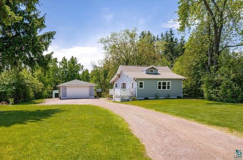 Photo of 4124 W Calvary Rd, Duluth, MN 55803 (MLS # 6126112)