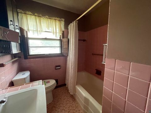 Tiny photo for 2412 NW 18th Ave, Rochester, MN 55901 (MLS # 6126458)