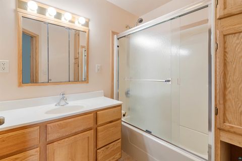 Tiny photo for 5201 Ivanhoe St, Duluth, MN 55804 (MLS # 6125571)