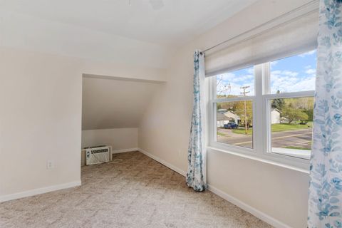 Tiny photo for 5201 Ivanhoe St, Duluth, MN 55804 (MLS # 6125571)