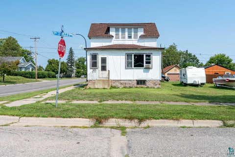 Photo of 230 3rd St NW ST, Chisholm, MN 55719 (MLS # 6127336)
