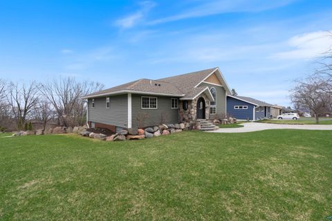 Tiny photo for 1524 Boulevard Pl, Duluth, MN 55811 (MLS # 6125160)