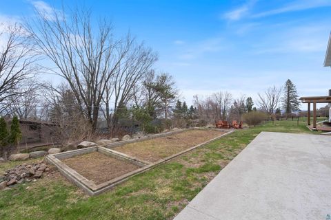Tiny photo for 1524 Boulevard Pl, Duluth, MN 55811 (MLS # 6125160)