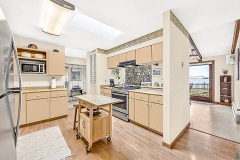 Tiny photo for 3407 Minnesota Ave, Duluth, MN 55802 (MLS # 6127333)