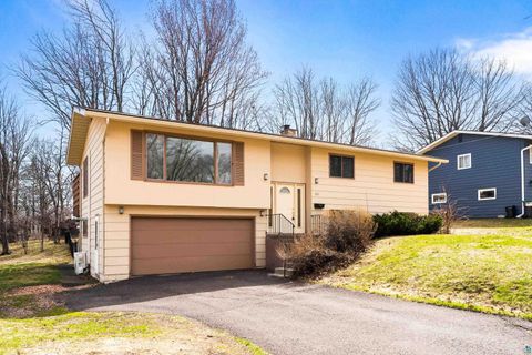 Tiny photo for 330 E Faribault St, Duluth, MN 55803 (MLS # 6124959)