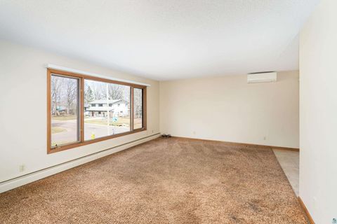 Tiny photo for 330 E Faribault St, Duluth, MN 55803 (MLS # 6124959)