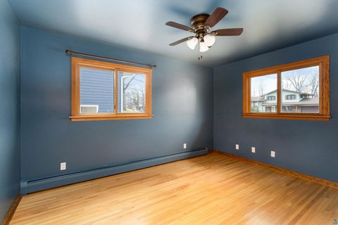 Tiny photo for 330 E Faribault St, Duluth, MN 55803 (MLS # 6124959)