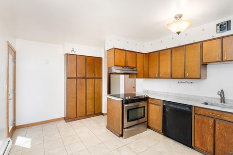 Tiny photo for 330 E Faribault St, Duluth, MN 55803 (MLS # 6124959)