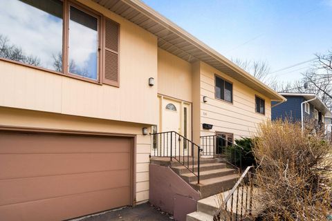 Tiny photo for 330 E Faribault St, Duluth, MN 55803 (MLS # 6124959)