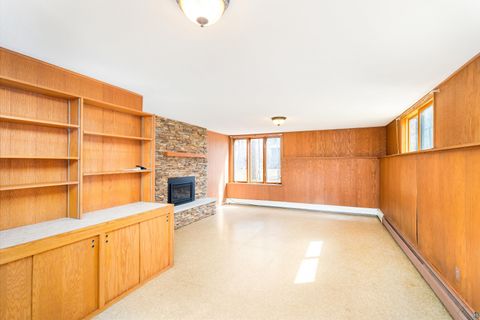 Tiny photo for 330 E Faribault St, Duluth, MN 55803 (MLS # 6124959)