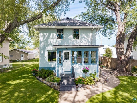 Photo of 211 4th St, Proctor, MN 55810 (MLS # 6128095)