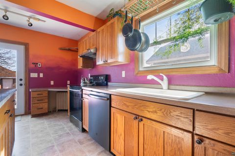 Tiny photo for 3718 W 4th St, Duluth, MN 55807 (MLS # 6124168)