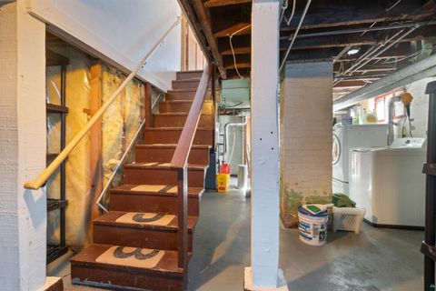 Tiny photo for 3718 W 4th St, Duluth, MN 55807 (MLS # 6124168)