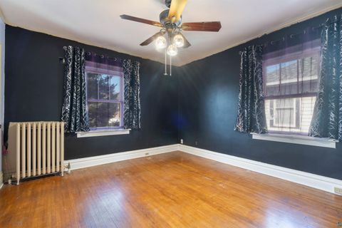 Tiny photo for 3718 W 4th St, Duluth, MN 55807 (MLS # 6124168)