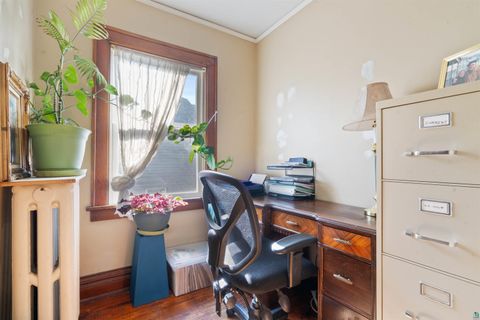 Tiny photo for 3718 W 4th St, Duluth, MN 55807 (MLS # 6124168)