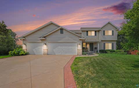Tiny photo for 12320 Windsor Ct, Burnsville, MN 55337 (MLS # 6127009)
