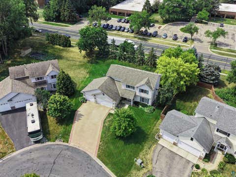 Tiny photo for 12320 Windsor Ct, Burnsville, MN 55337 (MLS # 6127009)