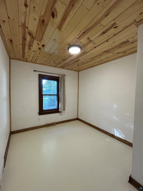 Tiny photo for 35 Jasper St, Soudan, MN 55782 (MLS # 6127789)