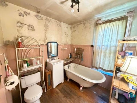Tiny photo for 101 E 4th St, Duluth, MN 55805 (MLS # 6128071)