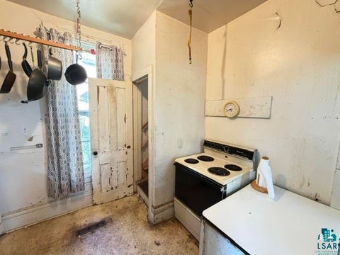 Tiny photo for 101 E 4th St, Duluth, MN 55805 (MLS # 6128071)