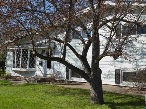 Tiny photo for 1424 E 6th St, Superior, MN 54880 (MLS # 6125602)